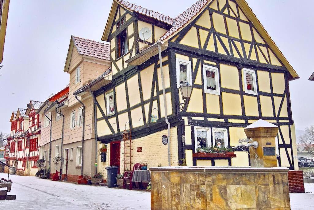 Fachwerkhaus Mitten In Der Altstadt - Ferien In Rotenburg Rotenburg an der Fulda Buitenkant foto