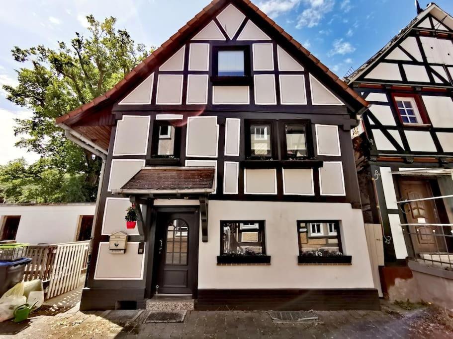 Fachwerkhaus Mitten In Der Altstadt - Ferien In Rotenburg Rotenburg an der Fulda Buitenkant foto